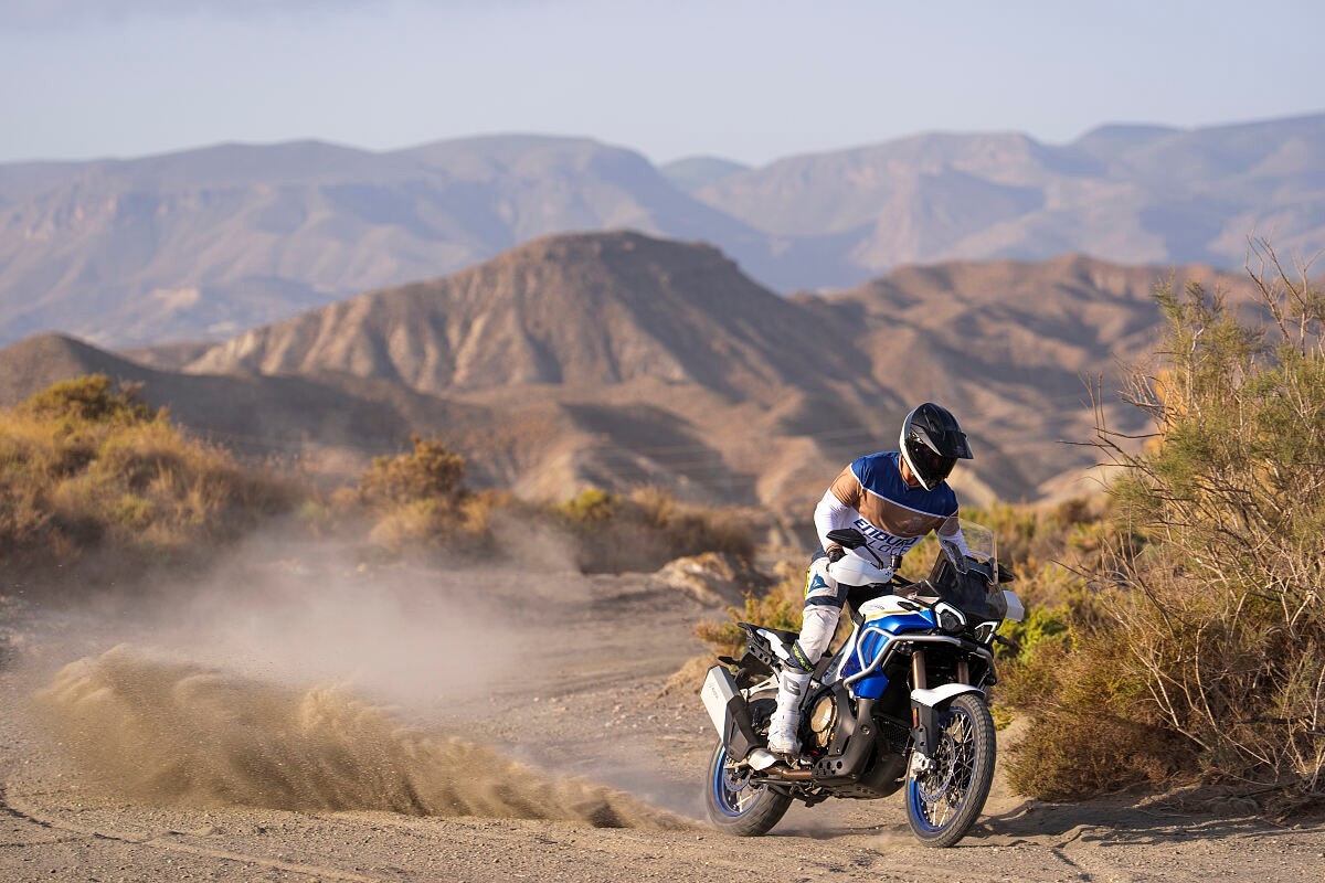 MV Agusta Enduro Veloce: per il 2026 aggiornamenti e dotazione più ricca